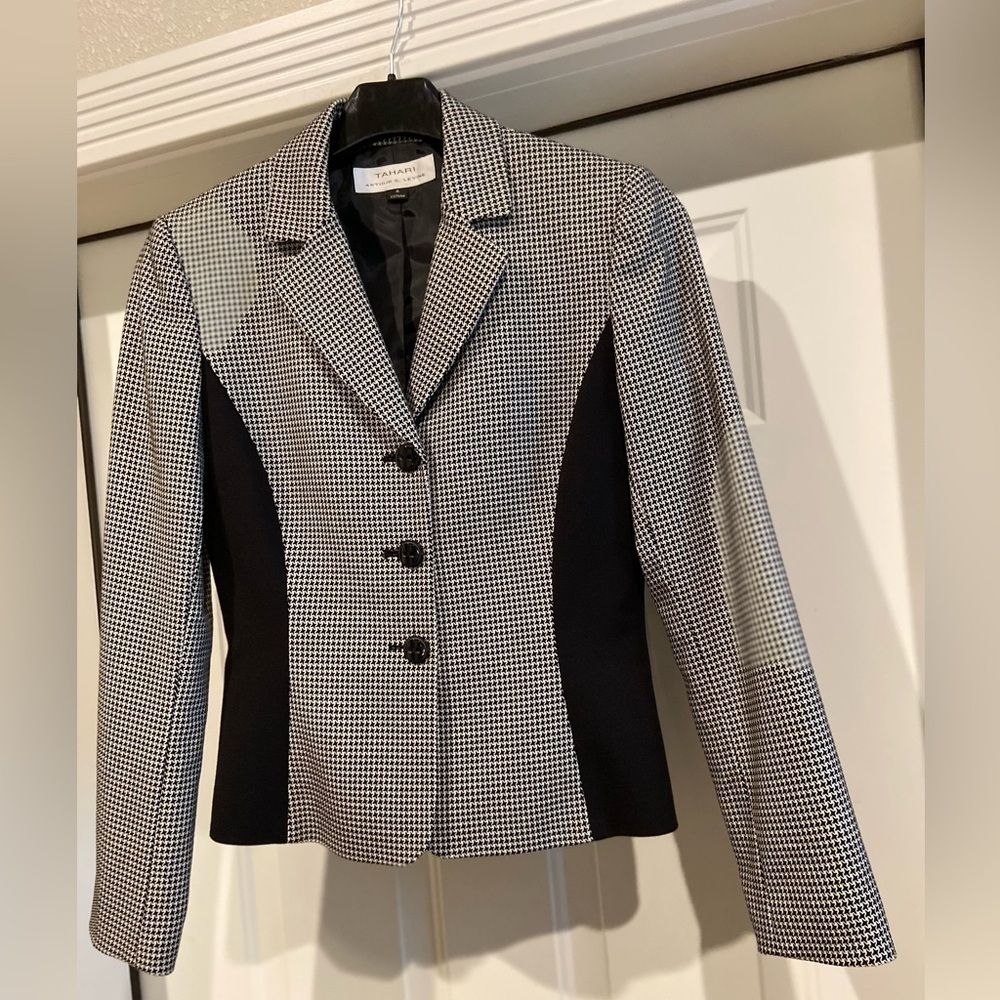 Tahari~ - Picture 7 of 15